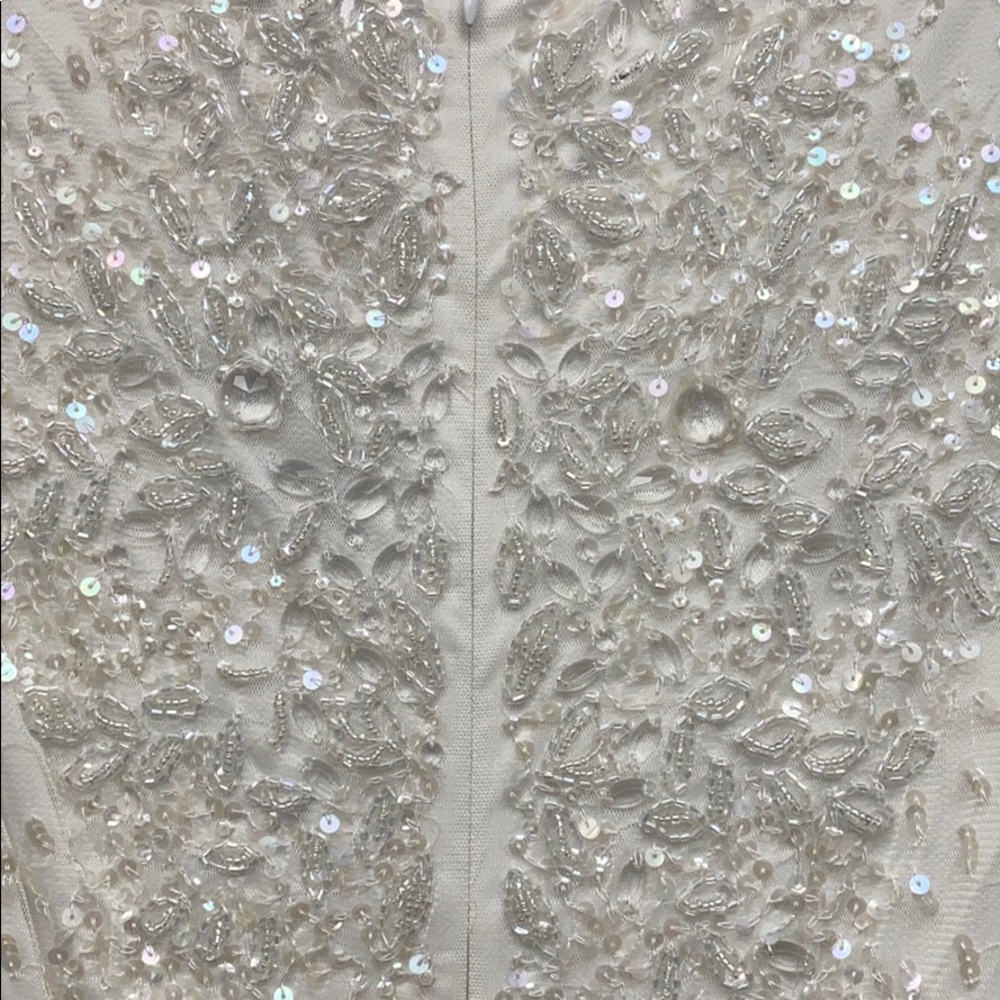 Adrianna Papell beaded cap sleeves white long dress - Picture 4 of 5